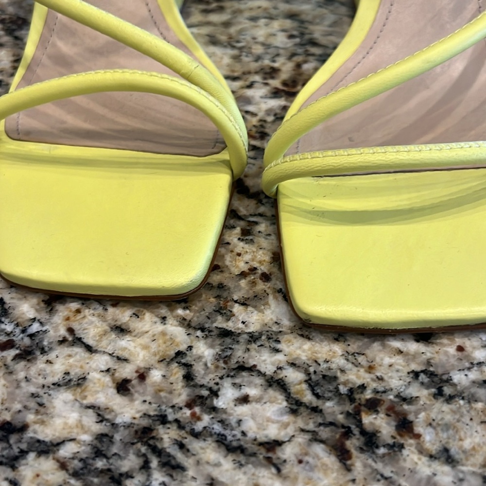 Neon yellow Schutz wedges size 9 - Picture 2 of 7